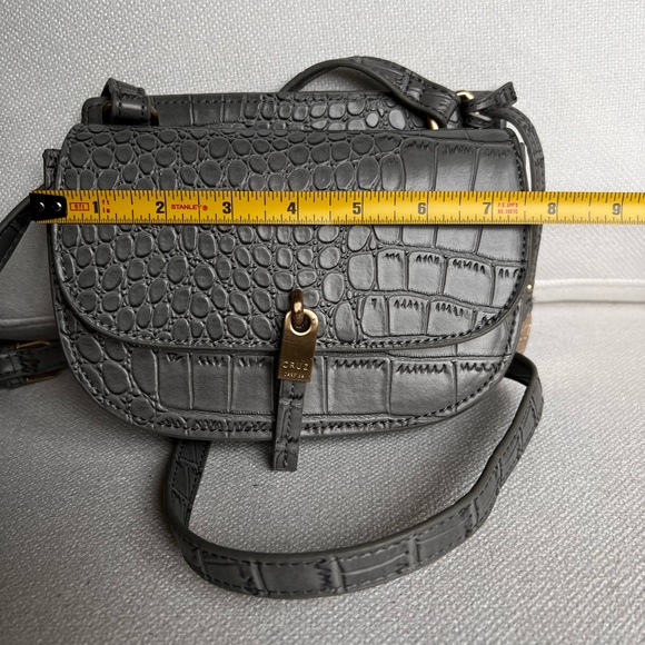 Penelope and Monica Cruz grey Crossbody Shoulder Purse Crocodile Bag - Picture 5 of 9
